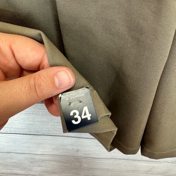 Roundtree & Yorke Mens Travel Smart Classic Fit Pleated Easy Care Shorts Size 34 - Picture 5 of 9